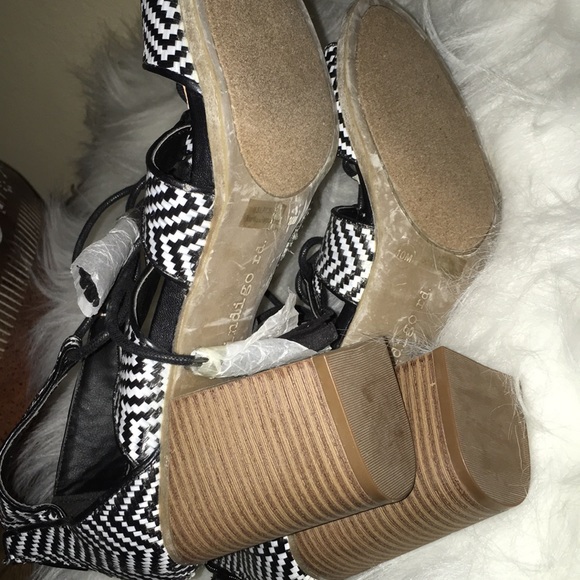 New Women’s Indigo wedges - Picture 4 of 4